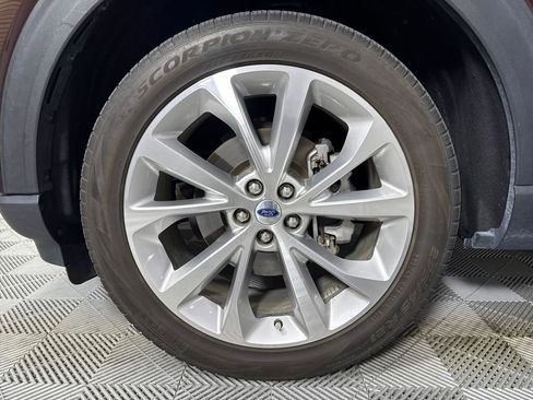 Used 2023 Ford Explorer Platinum w/ Technology Package image 20