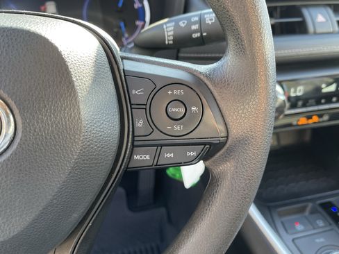 Certified 2024 Toyota RAV4 LE AWD/4WD image 20