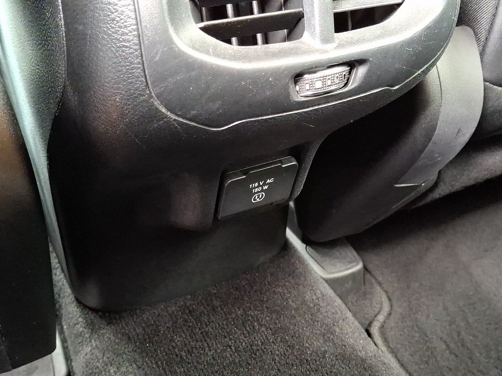 Used 2014 Jeep Cherokee Limited w/ Luxury Group AWD/4WD image 12