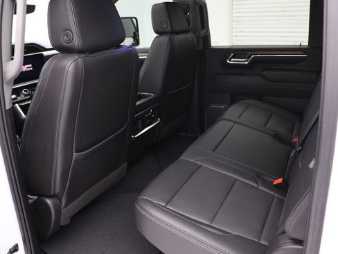 Used 2024 GMC Sierra 2500 Denali w/ Denali Reserve Package image 16