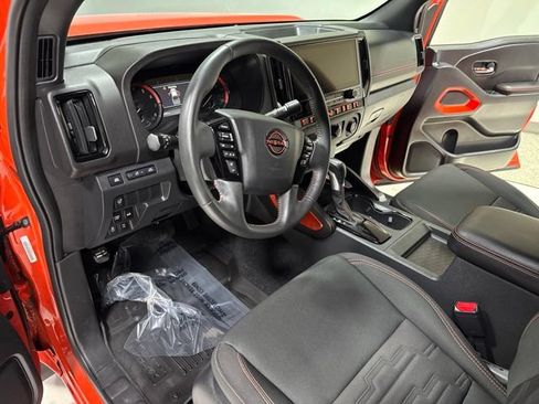 Used 2025 Nissan Frontier PRO-4X w/ Interior Protection Package AWD/4WD image 12