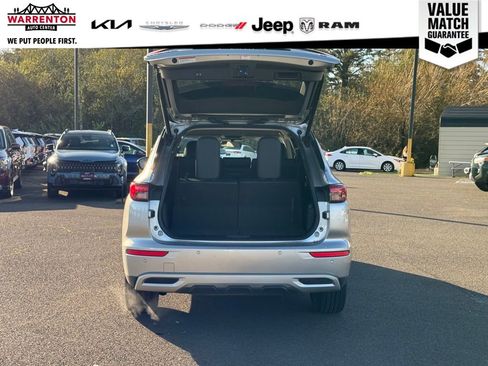 Used 2024 Mitsubishi Outlander SE image 7