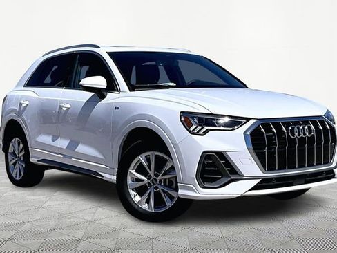 New 2025 Audi Q3 2.0T Premium image 11