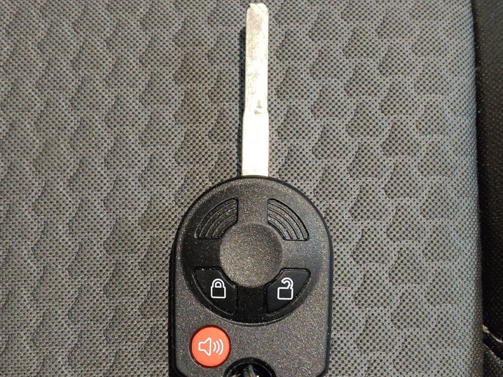 Used 2017 Ford Escape SE FWD image 32