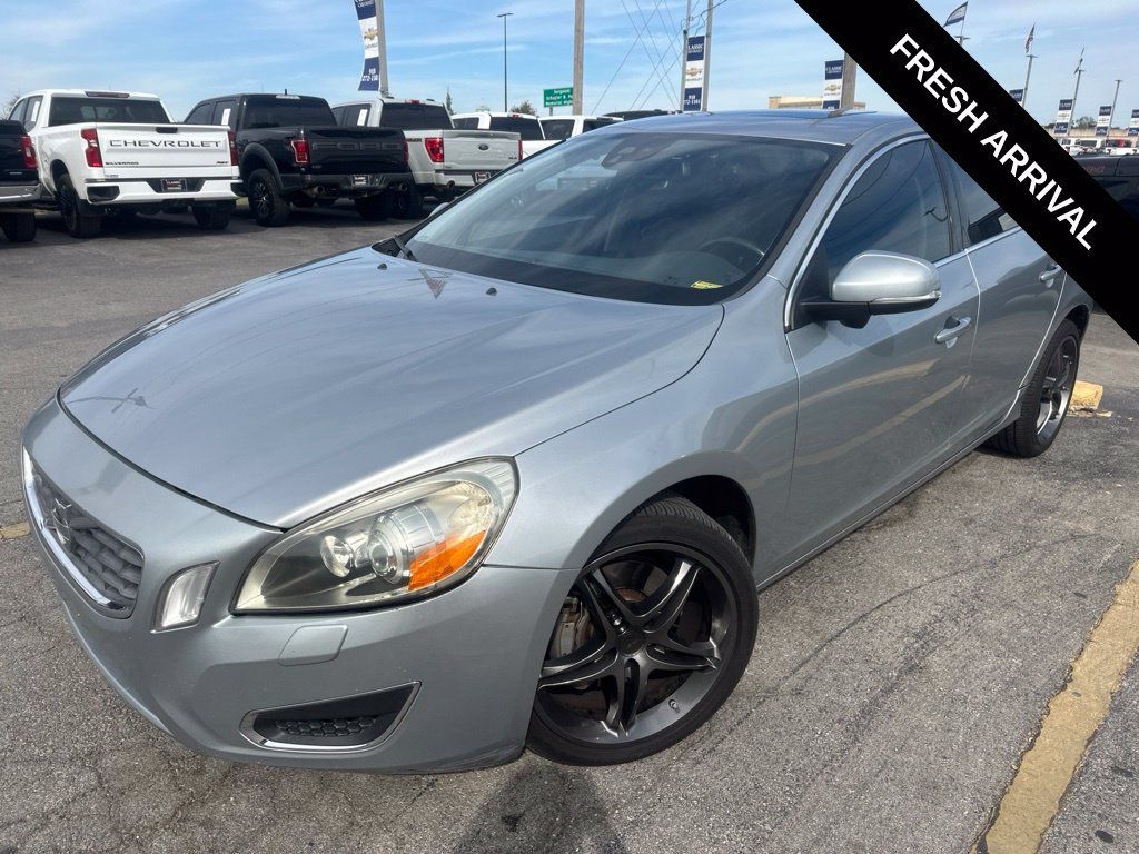 Used 2011 Volvo S60 T6 AWD/4WD image 7