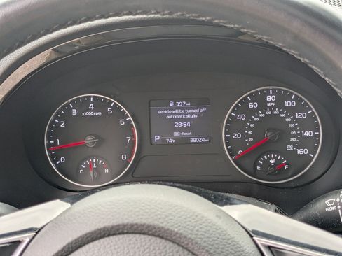 Certified 2021 Kia Seltos EX image 13