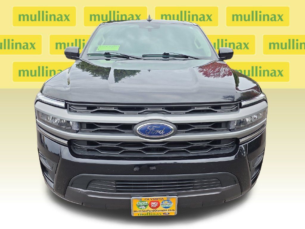 Certified 2024 Ford Expedition XLT AWD/4WD image 11