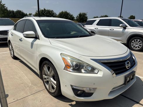 Used 2015 Nissan Altima 3.5 SL FWD image 3