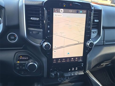 New 2026 RAM 1500 4x4 Crew Cab image 11