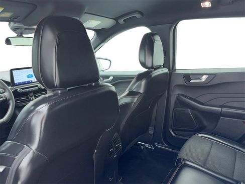 Used 2023 Ford Escape ST-Line image 39