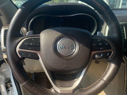 Used 2014 Jeep Grand Cherokee Overland w/ Advanced Technology Group image 23