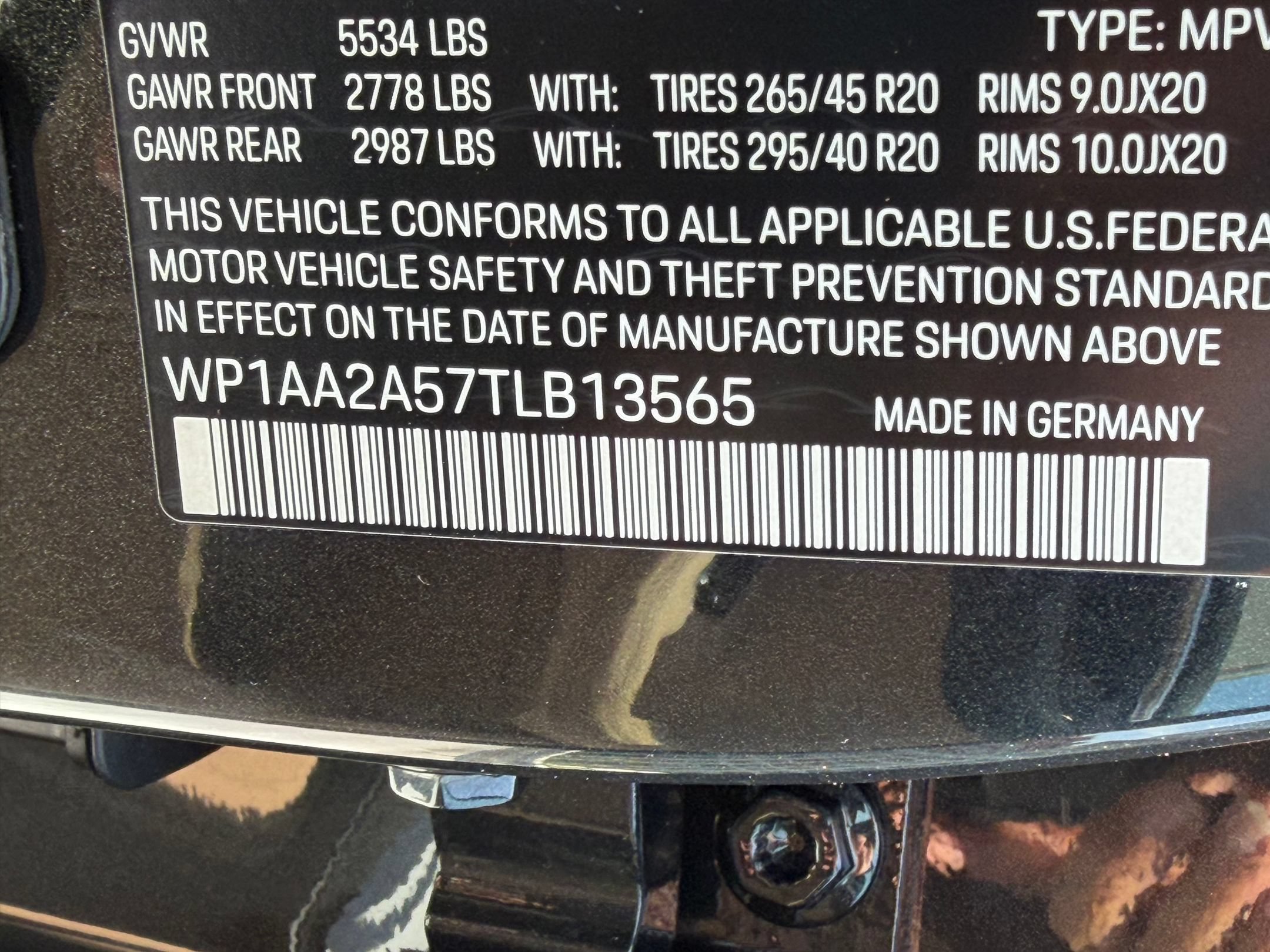 Used 2026 Porsche Macan AWD/4WD image 30