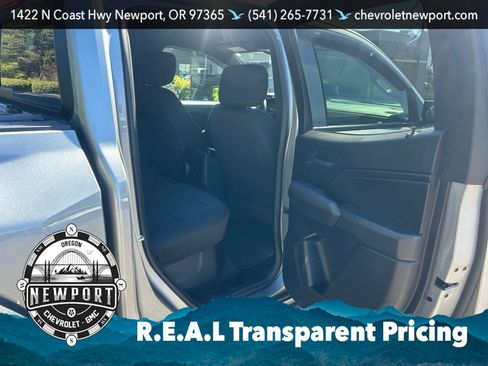 Used 2025 Chevrolet Colorado Trail Boss AWD/4WD image 32