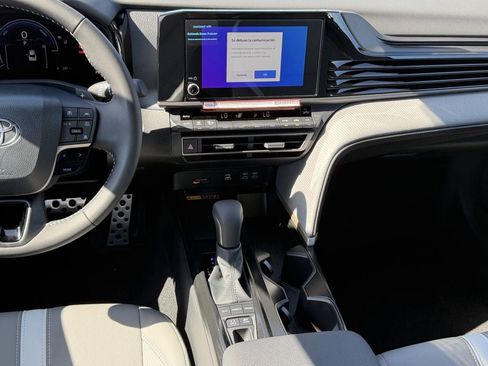 Certified 2026 Toyota Camry SE FWD image 17