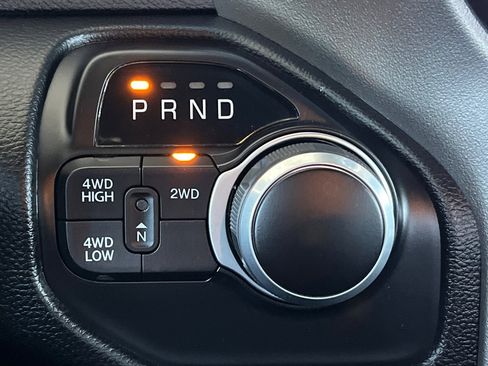 Used 2024 RAM 2500 Big Horn w/ Safety Group image 21