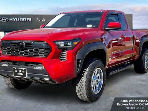 Used 2024 Toyota Tacoma PreRunner image 1