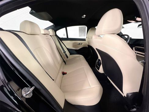 Used 2025 BMW 330i xDrive Sedan w/ Convenience Package image 23