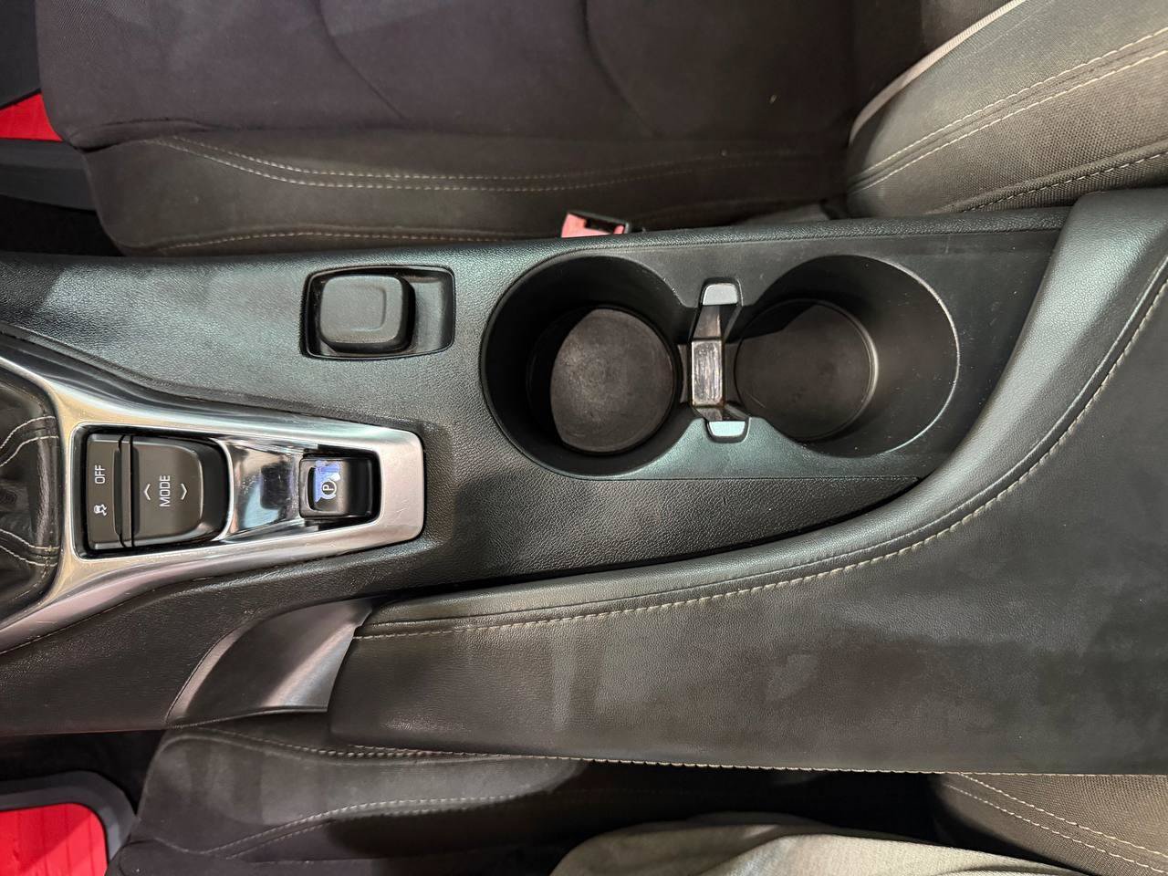Used 2020 Chevrolet Camaro LS RWD image 34