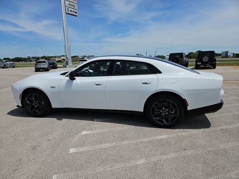 New 2026 Dodge Charger R/T AWD/4WD image 3