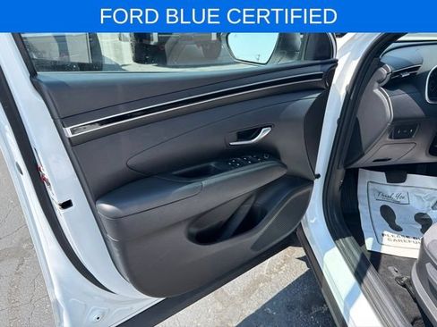 Used 2023 Hyundai Santa Cruz SE AWD/4WD image 18