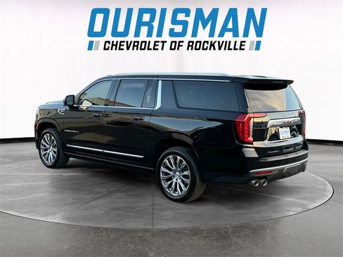 Used 2023 GMC Yukon XL Denali image 4