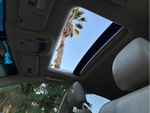 Used 2015 Lexus RX 450h Base AWD 4dr SUV image 27