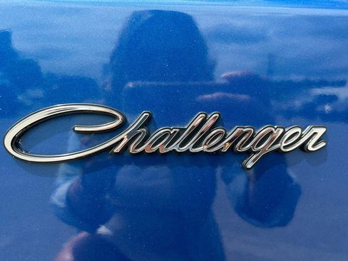 Used 2010 Dodge Challenger R/T RWD image 36