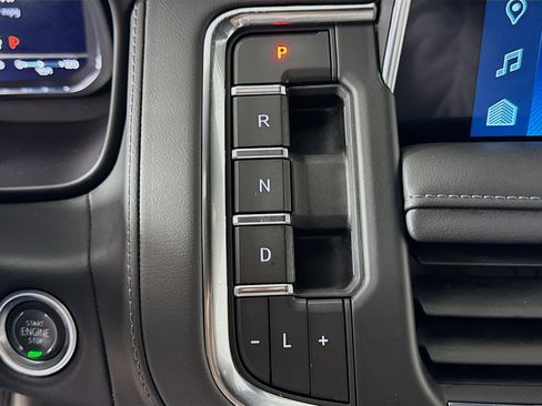 Used 2024 Chevrolet Tahoe LT image 17