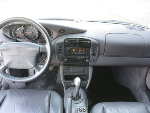 Used 1999 Porsche 911 GT3 RS image 12