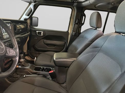 Used 2022 Jeep Wrangler Unlimited Sport AWD/4WD image 9