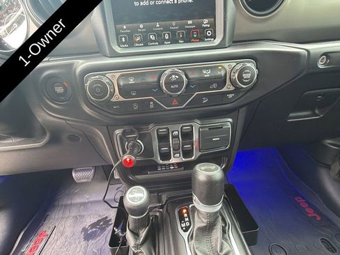 Used 2021 Jeep Wrangler Unlimited Sport AWD/4WD image 27
