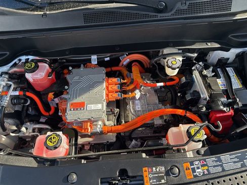 Used 2023 Chevrolet Bolt EUV Premier w/ Super Cruise Package image 34