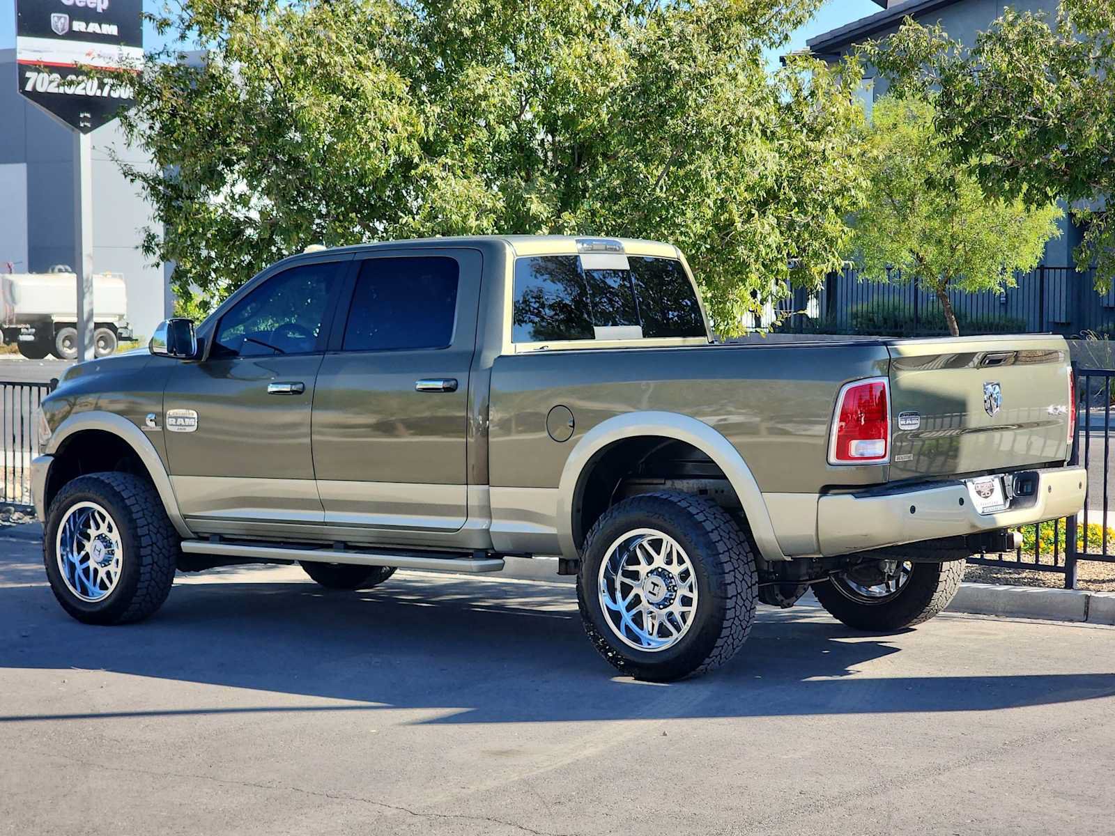 Used 2015 RAM 2500 Longhorn w/ Convenience Group AWD/4WD image 6