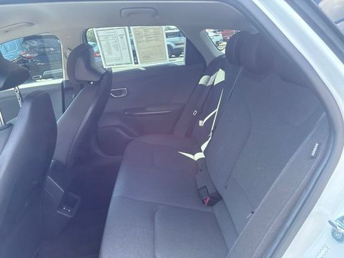 Used 2025 Kia K4 FWD image 34