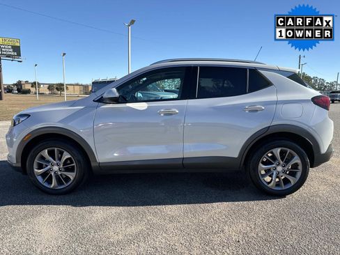 Used 2023 Buick Encore GX Essence w/ Experience Buick Package image 7