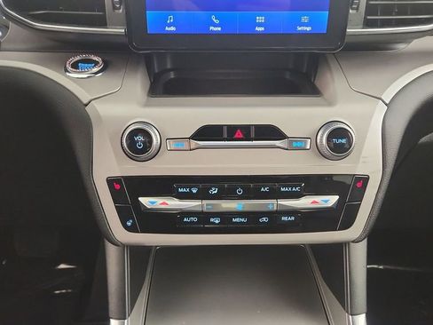 Used 2023 Ford Explorer XLT w/ Equipment Group 202A image 18