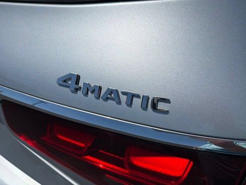 Used 2025 Mercedes-Benz GLS 450 4MATIC image 11