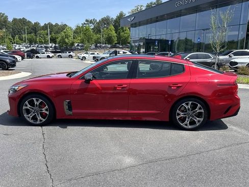 Used 2018 Kia Stinger GT2 AWD/4WD image 4
