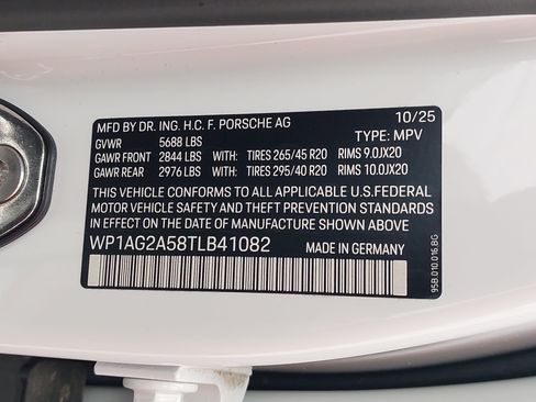 Certified 2026 Porsche Macan S AWD/4WD image 38