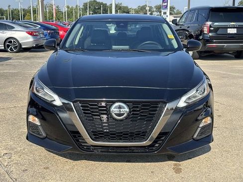 Used 2022 Nissan Altima 2.5 SR image 2