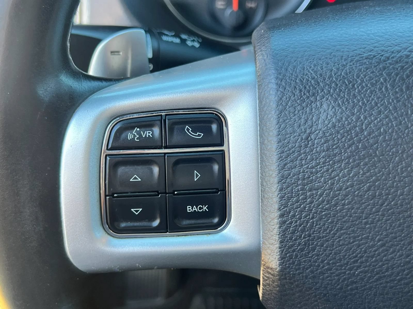 Used 2014 Dodge Charger SXT Plus RWD image 9