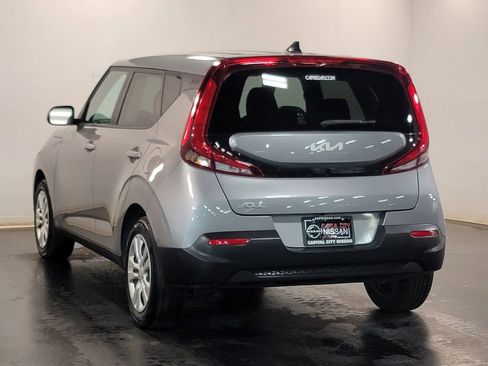 Used 2022 Kia Soul LX image 24