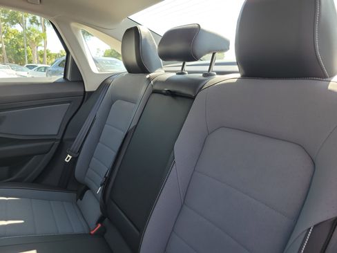 New 2026 Volkswagen Jetta SE FWD image 13