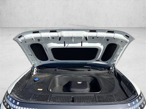 New 2026 Hyundai Ioniq 9 Calligraphy image 19
