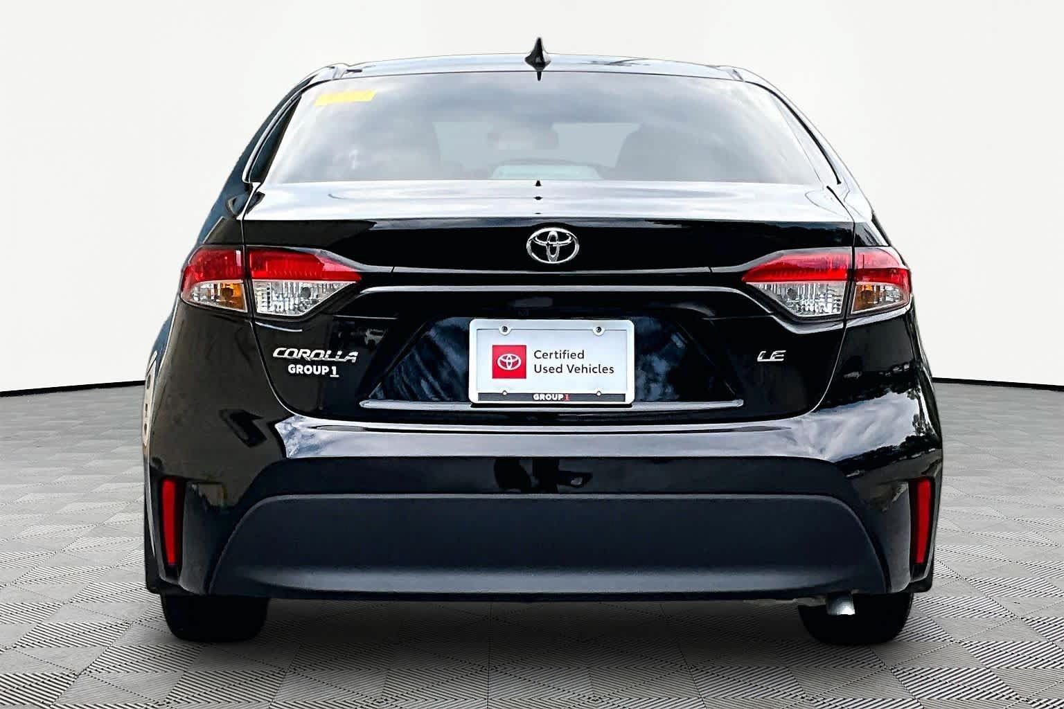 Certified 2026 Toyota Corolla LE FWD image 5