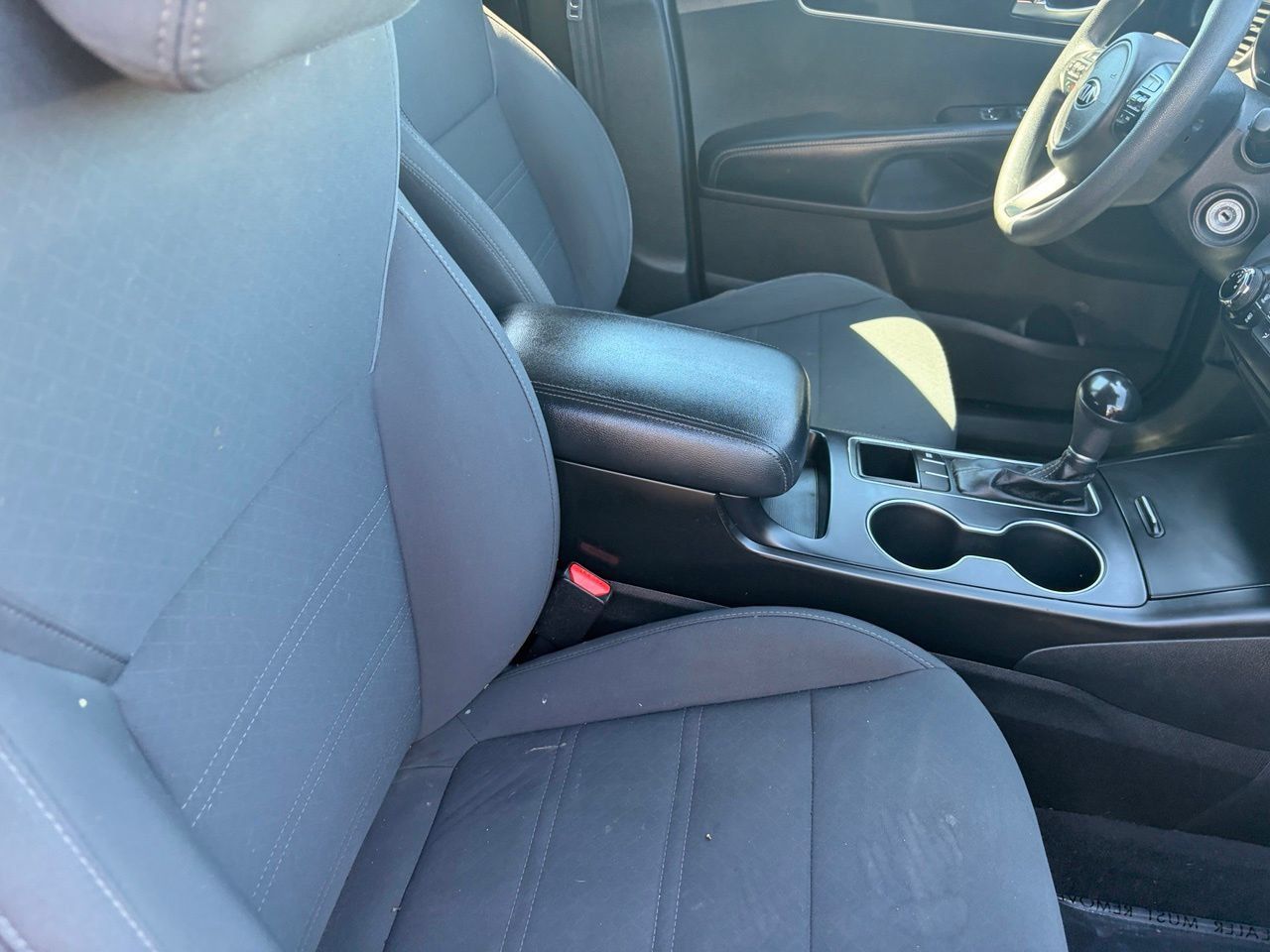 Used 2017 Kia Sorento FWD image 9
