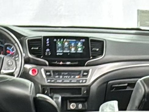 Used 2019 Honda Pilot EX-L image 18