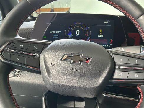 Used 2025 Chevrolet Equinox RS w/ Safety and Technology Package AWD/4WD image 27