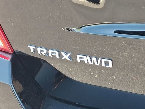 Certified 2022 Chevrolet Trax LT w/ LT Convenience Package image 30