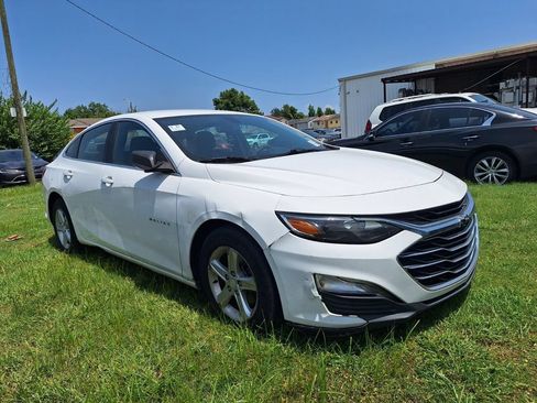 Used 2019 Chevrolet Malibu LS FWD image 2